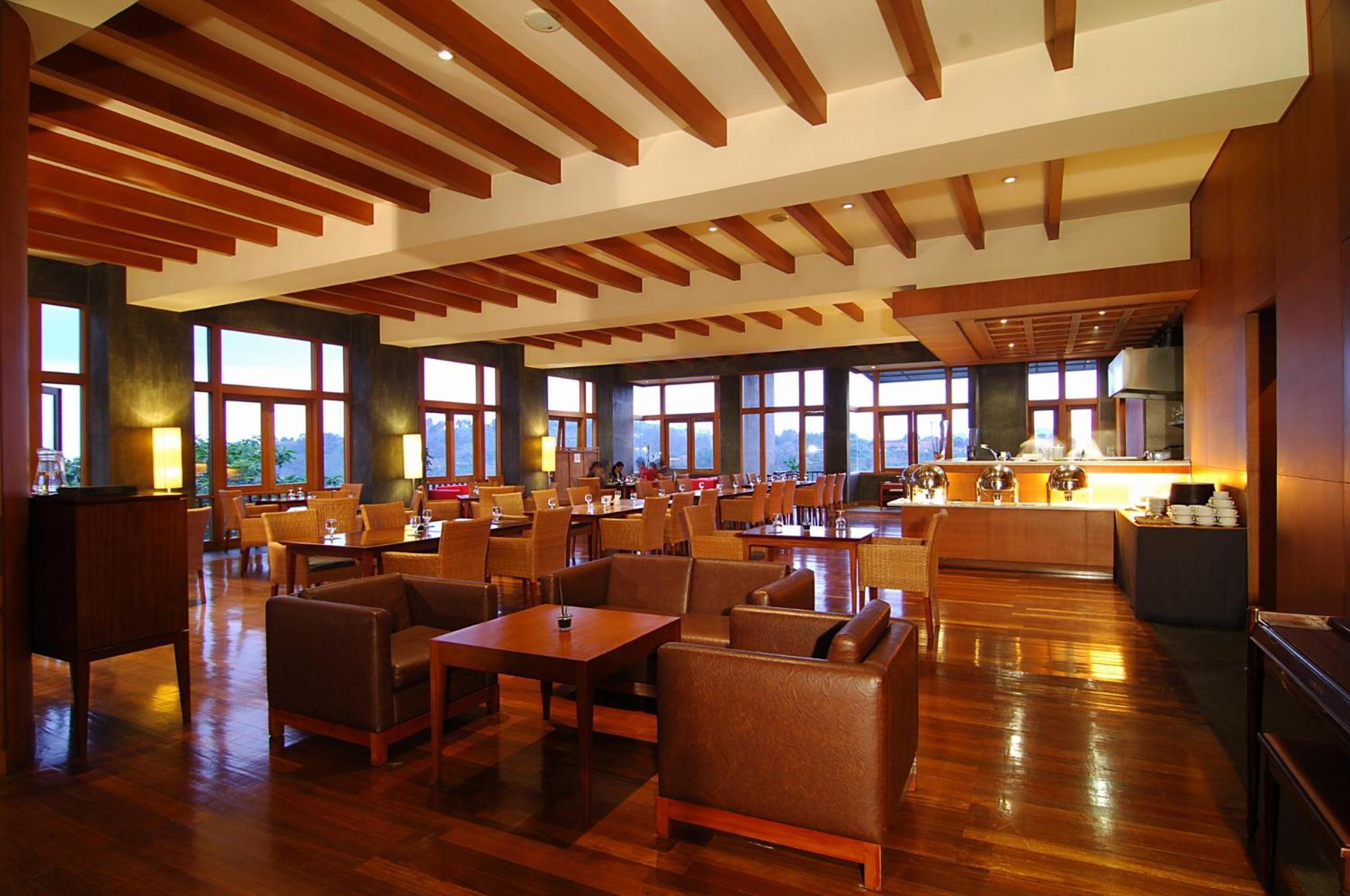 Sangria Resort And Spa Lembang Zewnętrze zdjęcie